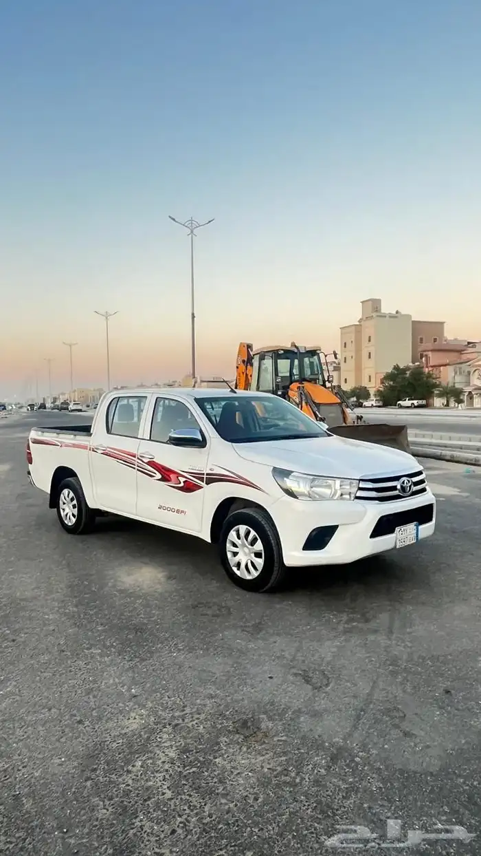 تويوتا هايلوكس 2016 (تم البيع  ) 1