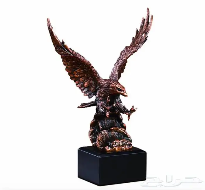 صقر مجسم لون برونز من البولى ريزن ابعاد 10X14 سم 0