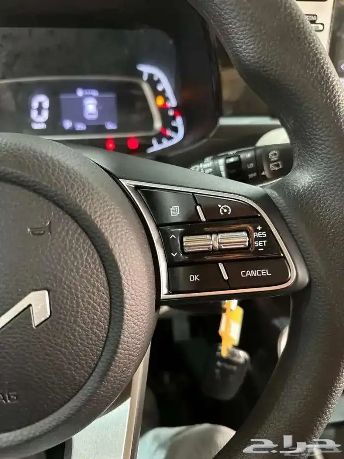 كيا سونيت ستاندر GL موديل 2024 لون فضي 11