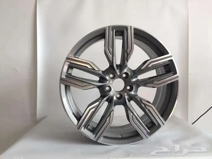 تتوفر لديناجميع انواع جنوط الجاكوار بجميع الحجم 37