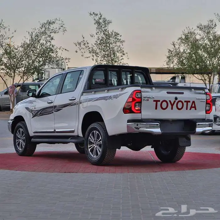 هايلوكس غمارتين SGLX ديزل اوتوماتيك 2025 مبيعات اقساط فقط 4