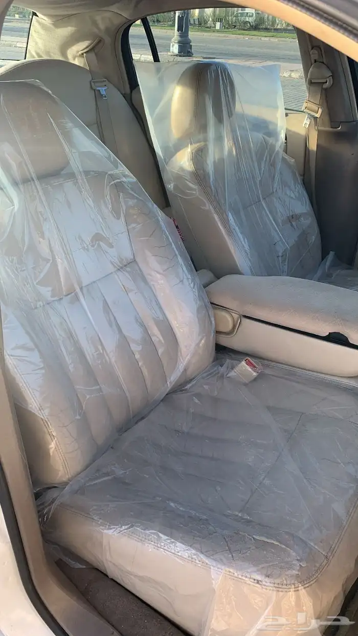 لنكولن تاون كار 2003 10