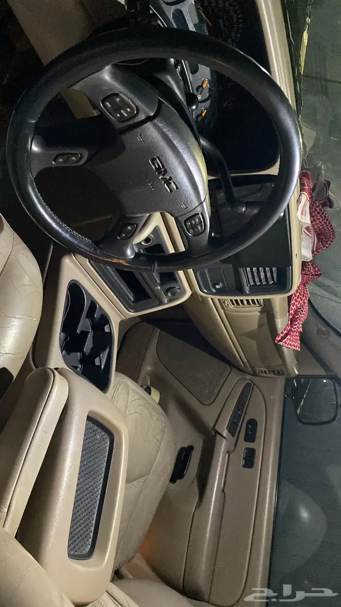 السياره وكاله لاتوجد حوادث مكينه وقير شرط 4