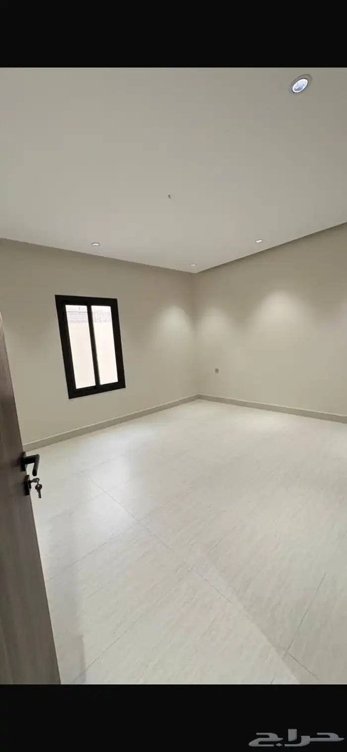 دور للبيع في حي الشروق 2