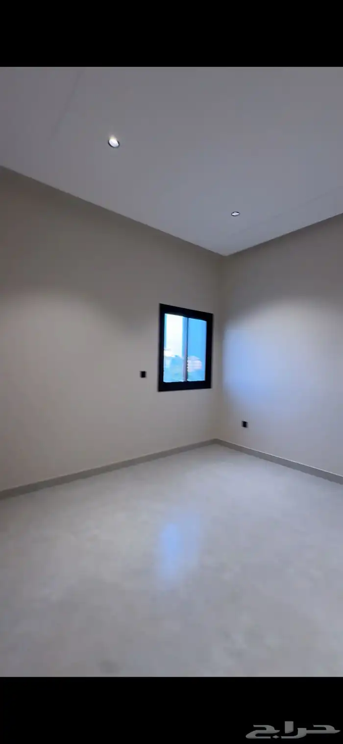 شقة تمليك مكونة من 4 غرف في حي السلامة خلف فندق المنزل 1