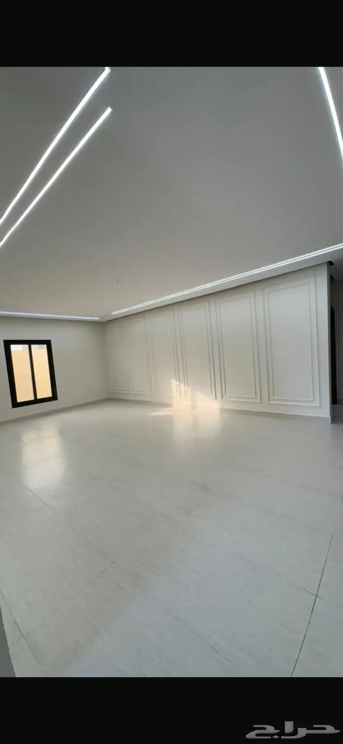 دور للبيع في حي الشروق 11