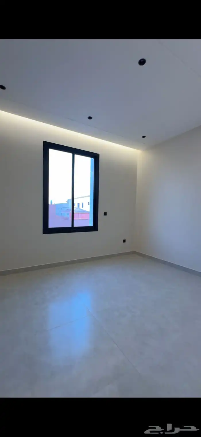 شقة تمليك مكونة من 4 غرف في حي السلامة خلف فندق المنزل 7