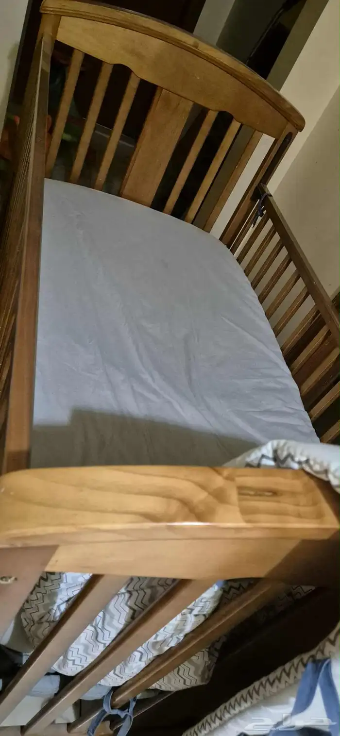 غرفه شباب وسرير اطفال ومكتبه ودولاب ومكيفات شباك 7