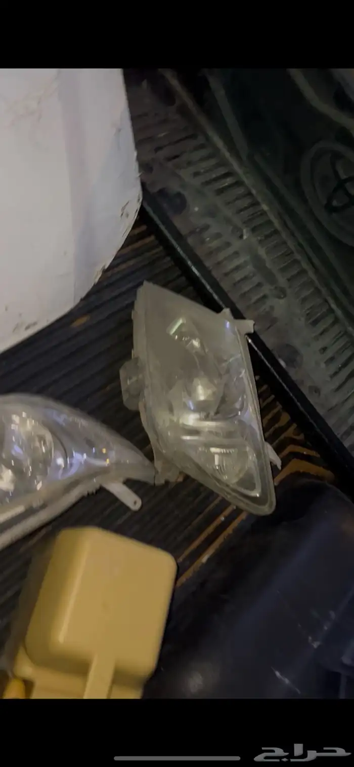 للبيع اغراض هايلوكس غماره من 2006 الى 2015 1