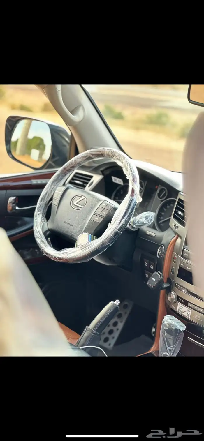 جيب لكزس 2014 اسود 4