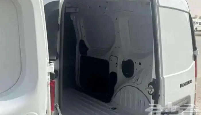 رينو دوكر فان 2022 6