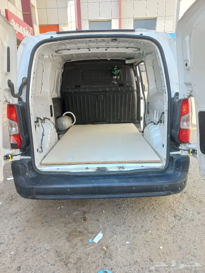 بيجو بارتنر 4