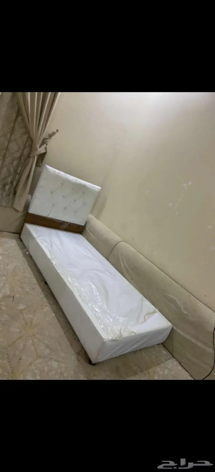 أثاث مستخدم  مجلي 4x4 تقريبا  وغسالة وسرير نفر 2