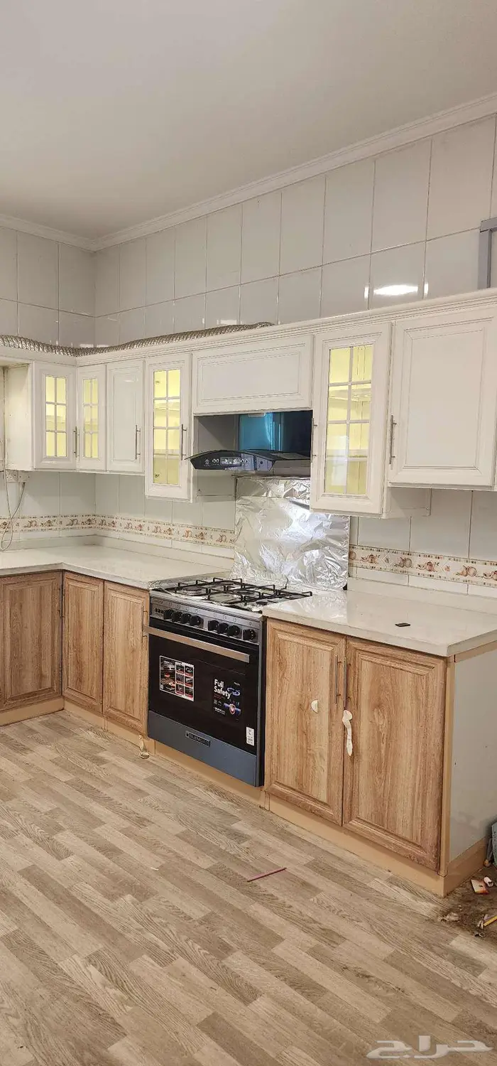 مطبخ صاج 9م جاهز للفك والنقل   علوي سفلي بإضاءة   المدينة 2