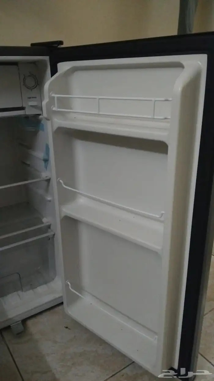 ثلاجة صغيره للبيع 2