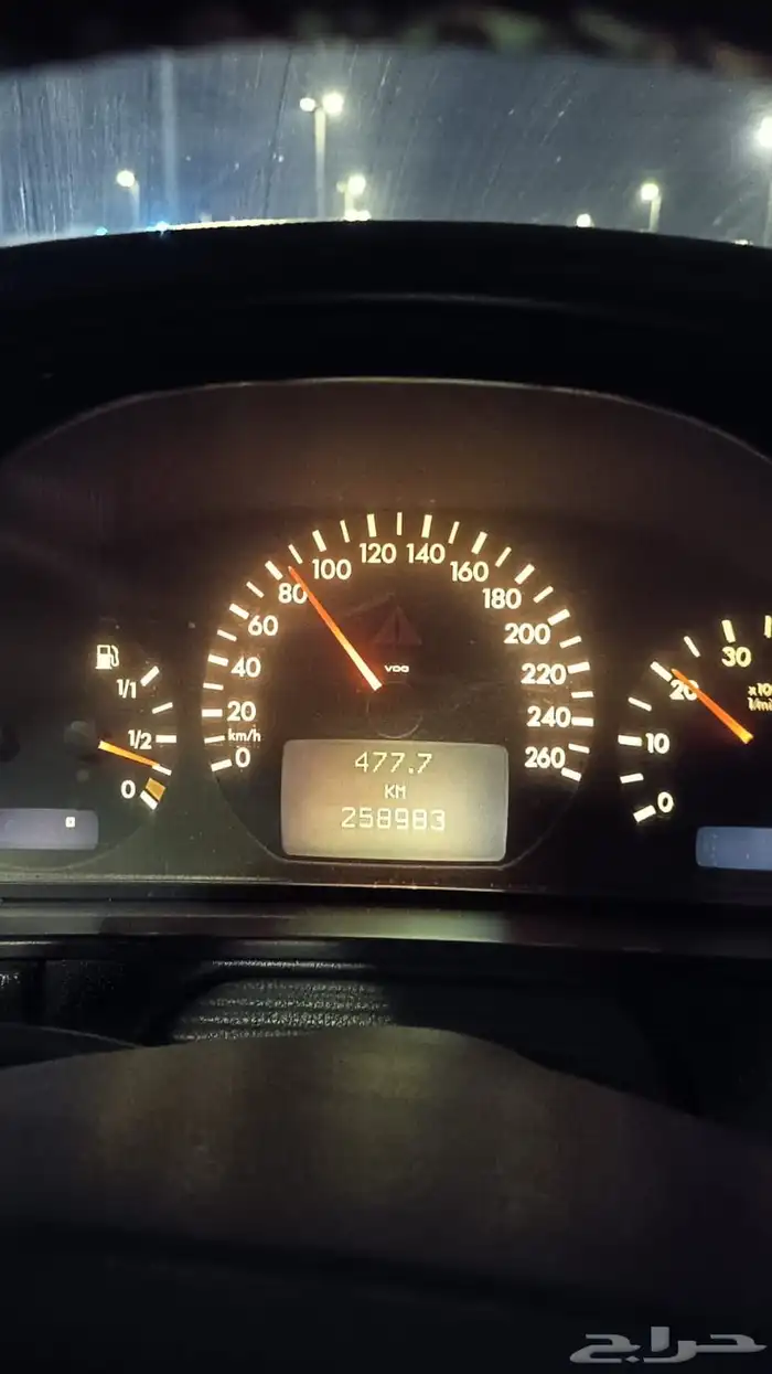 مرسيدس بنز E240 موديل 2002 9