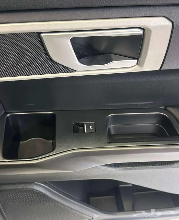 فورد اكسبلورر 2022 25