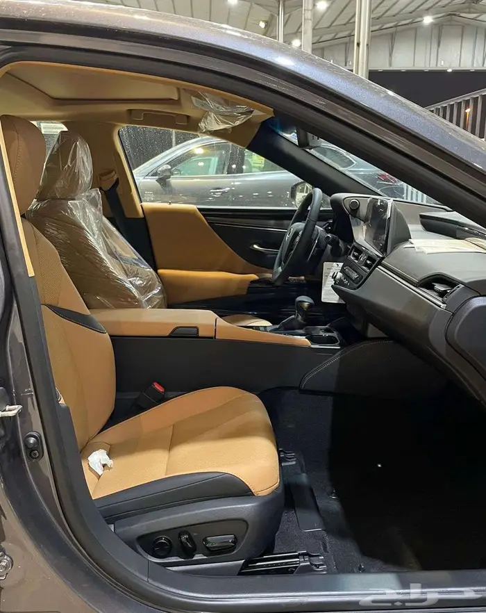 لكزس ES250 ستاندر 2025 جميع كاش واقساط 5