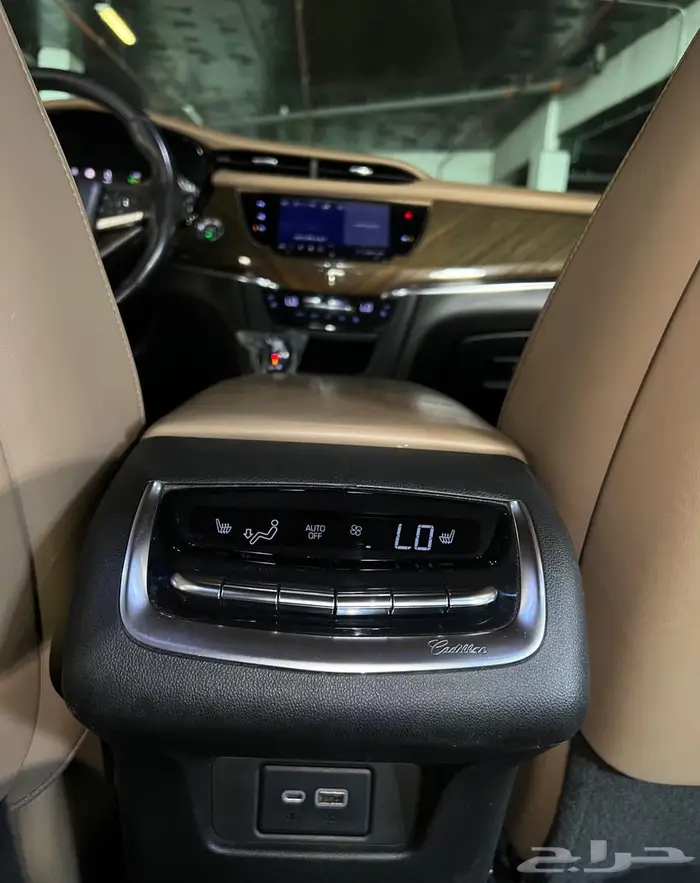 كاديلاك XT6 موديل 2020 19