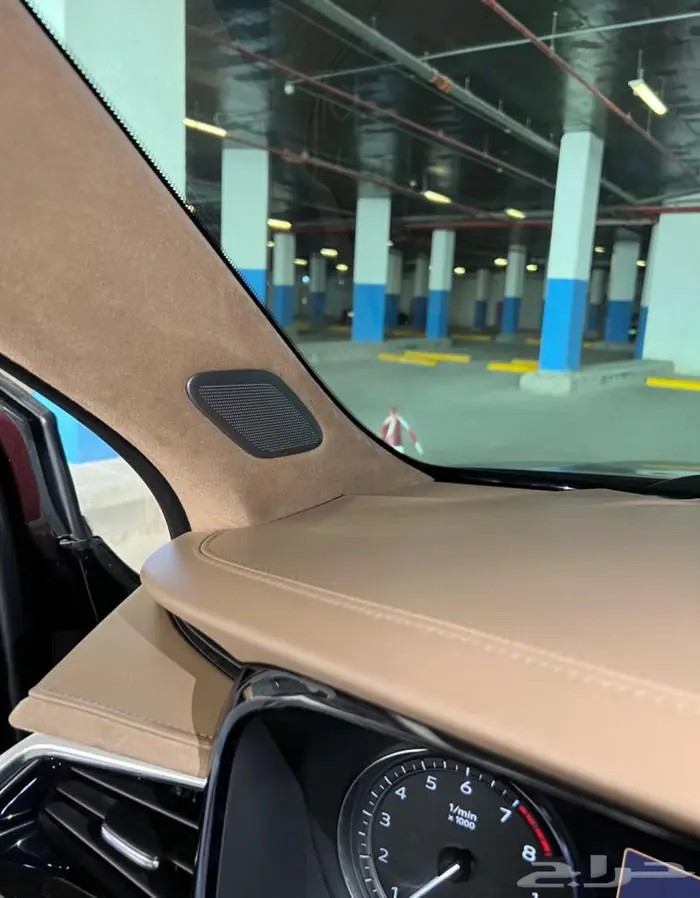 كاديلاك XT6 موديل 2020 15