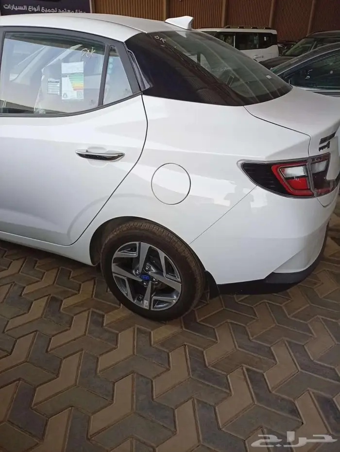 هيونداي i10 سمارت 2025 10