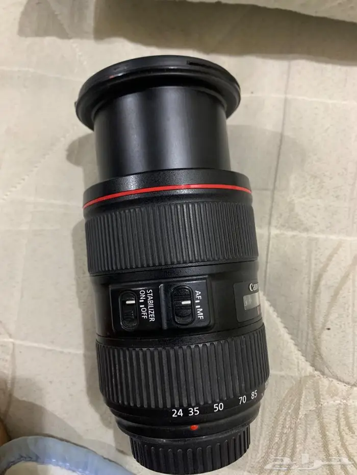 عدسة كاميرا كانون 0