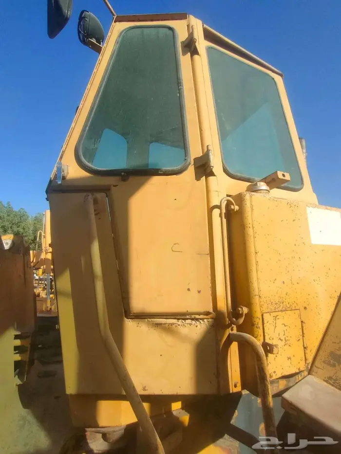 شيول 930 كاتربيللر سنه الصنع 1979 للبيع 6