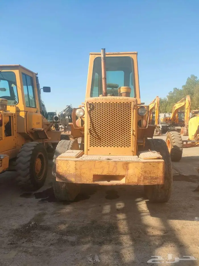 شيول 930 كاتربيللر سنه الصنع 1979 للبيع 4
