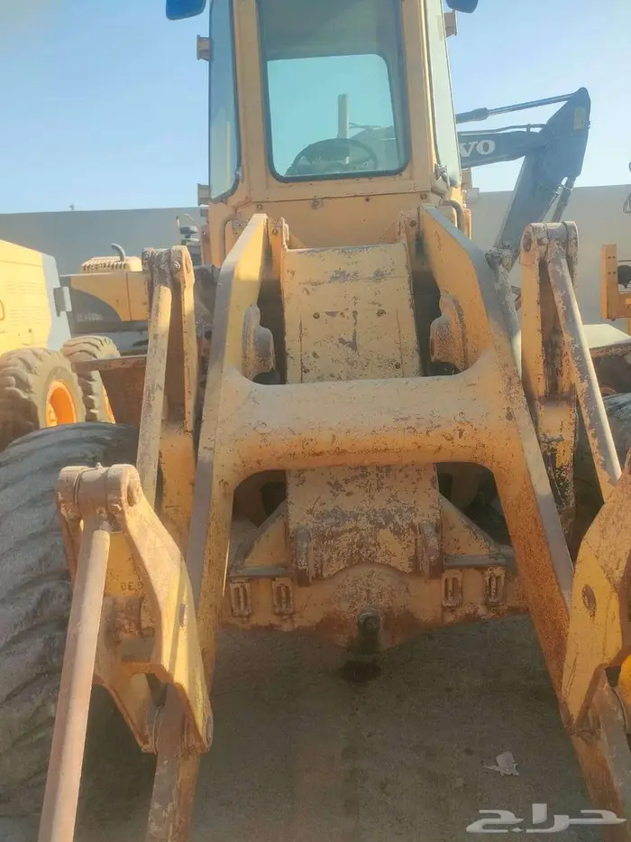 شيول 930 كاتربيللر سنه الصنع 1979 للبيع 8