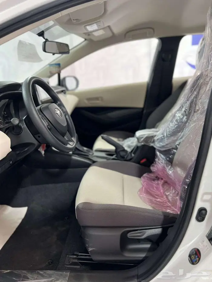 تويوتا كورولا XLI 2.0 طيس بنزين 2025 8