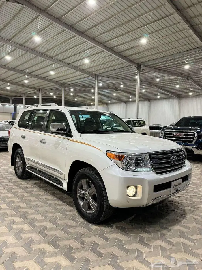 تويوتا فى اكس ار موديل 2015 1