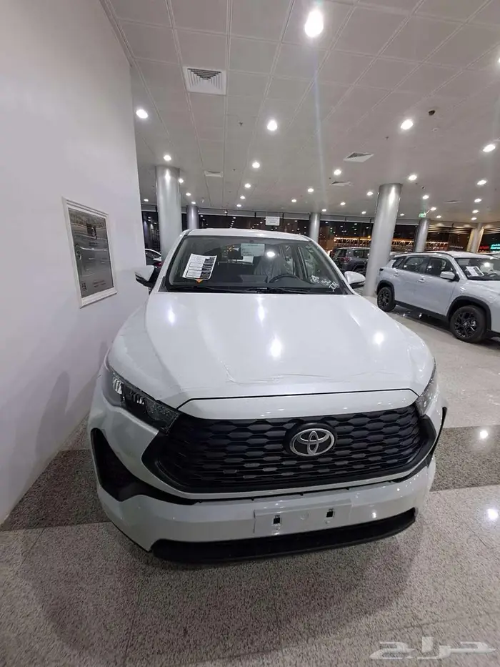 تويوتا انوفا جي ال بنزين 2026 3