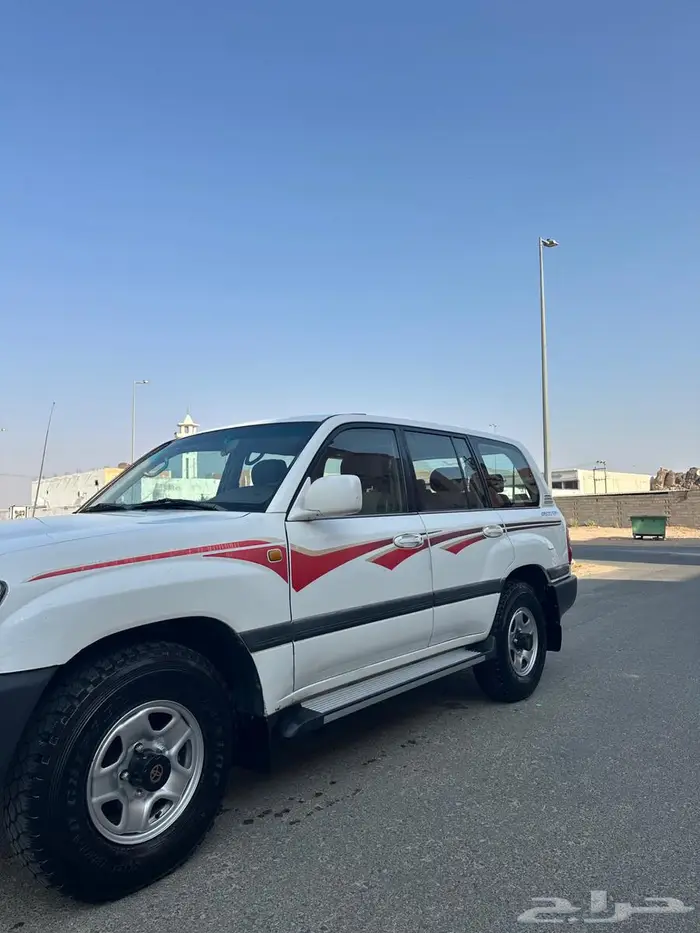 صالون 99 نظيف جدا مشروط 1