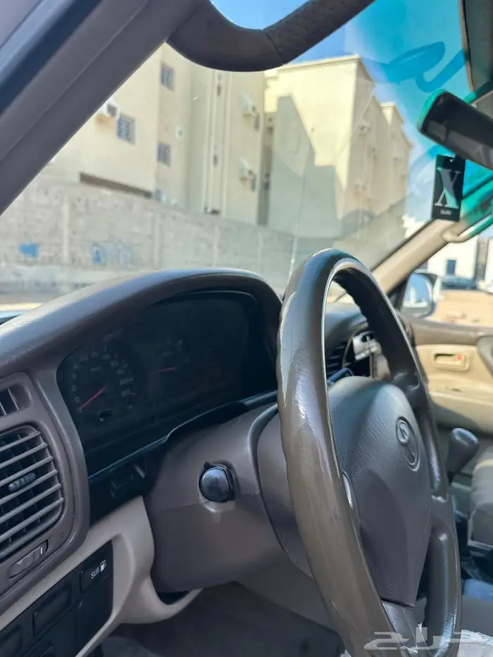 صالون 99 نظيف جدا مشروط 7