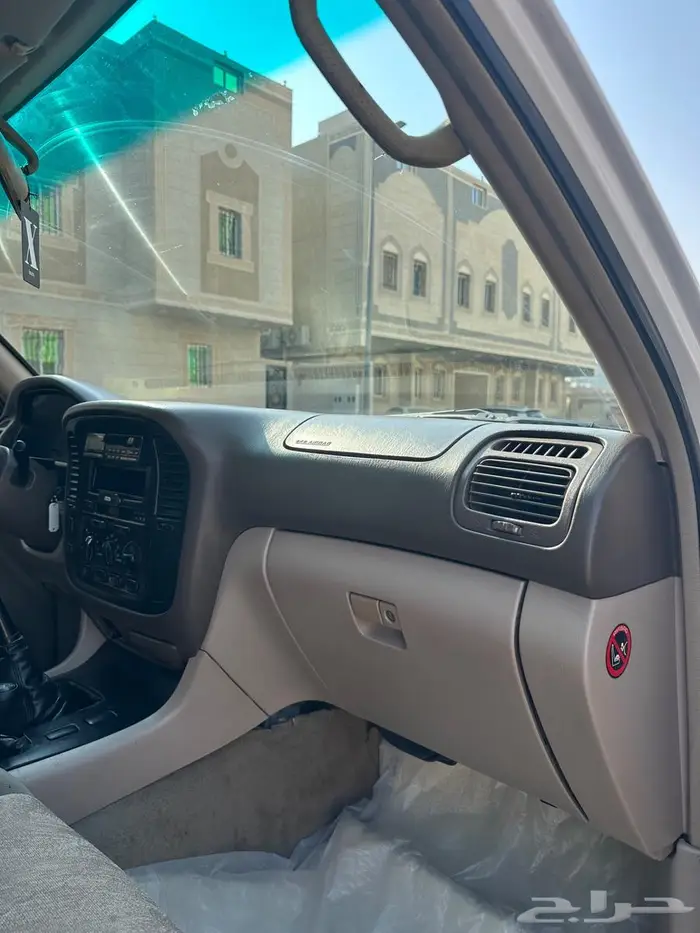 صالون 99 نظيف جدا مشروط 10