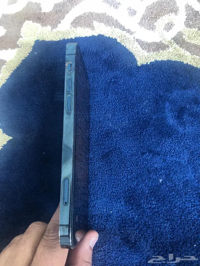 ايفون 12برو للبيع 2