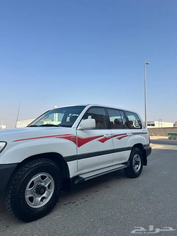 صالون 99 نظيف جدا مشروط 5