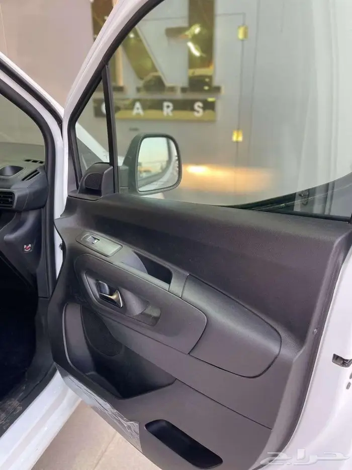 بيجو بارتنر بضاعة ديزل قير عادي -شاص طويل موديل 2026 15