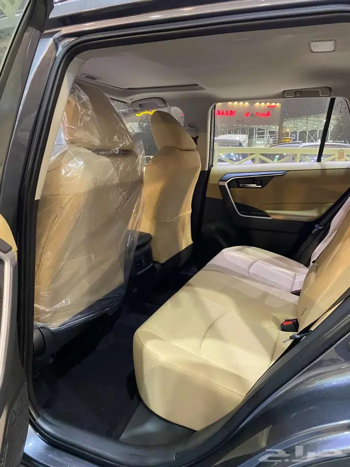 تويوتا راف فور ستاندر و نص فل 2025 5