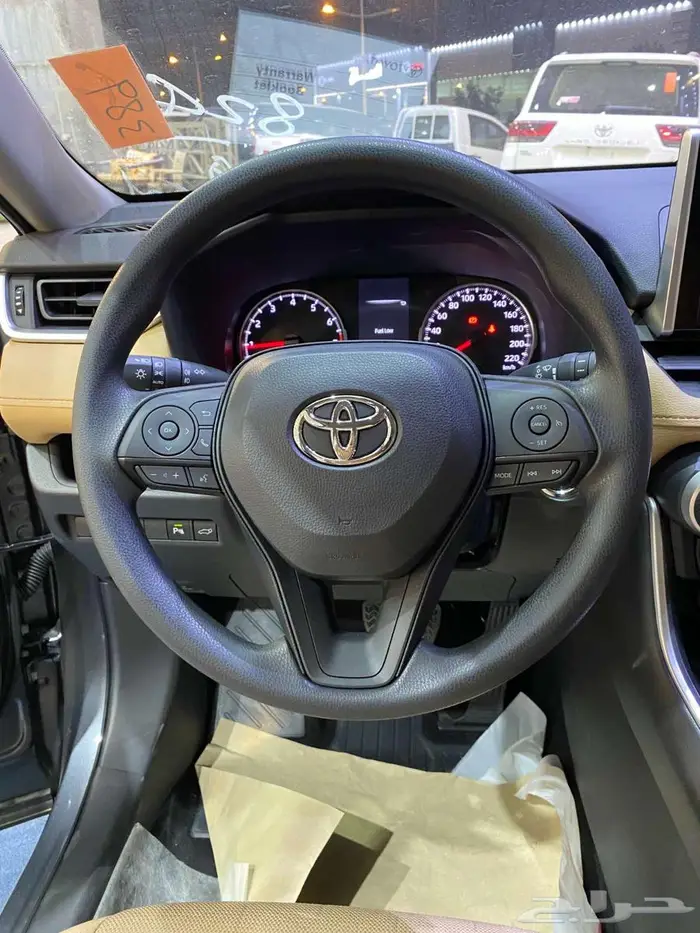 تويوتا راف فور ستاندر و نص فل 2025 7