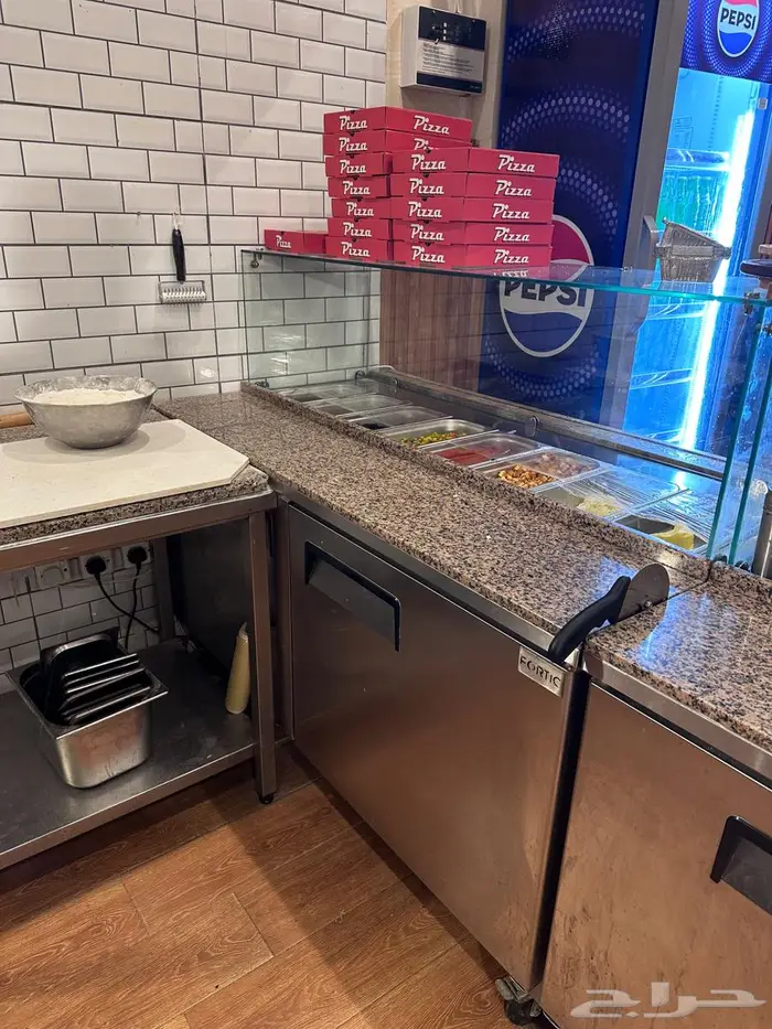 مطعم للبيع أو للتقبيل لعدم التفرغ 15