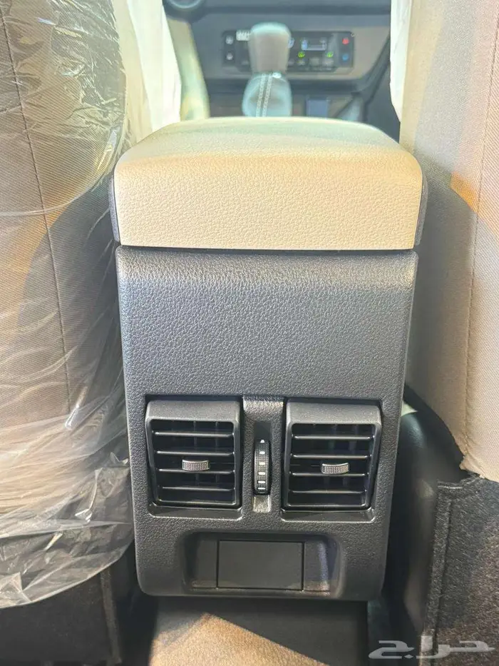 تويوتا يارس Y ستاندر 2025 16