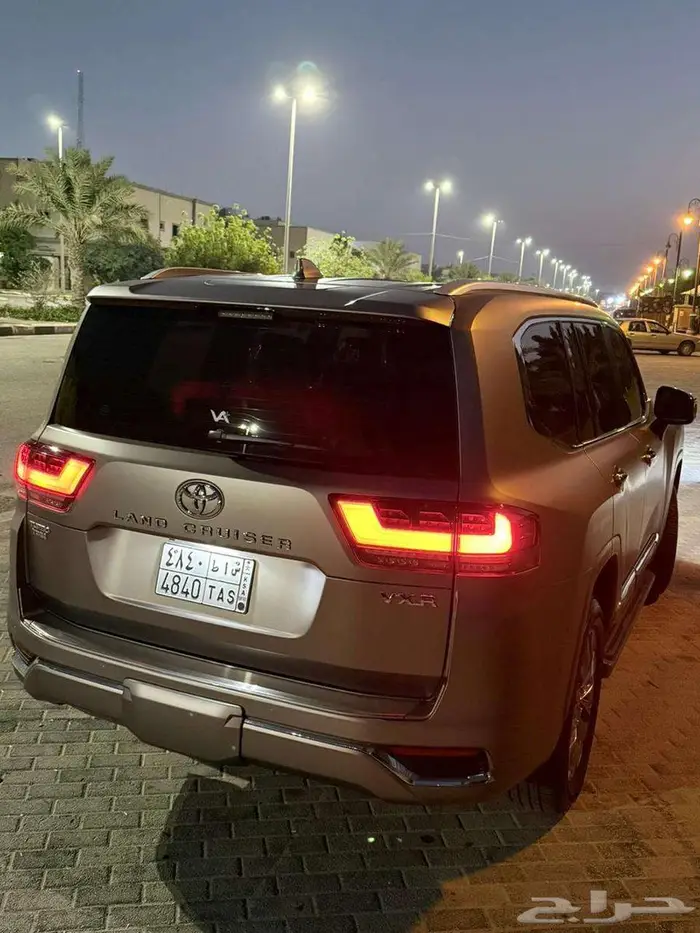 تويوتا لاندكروز VX-R فل كامل سعودي عبداللطيف ج Land-Cruiser 7