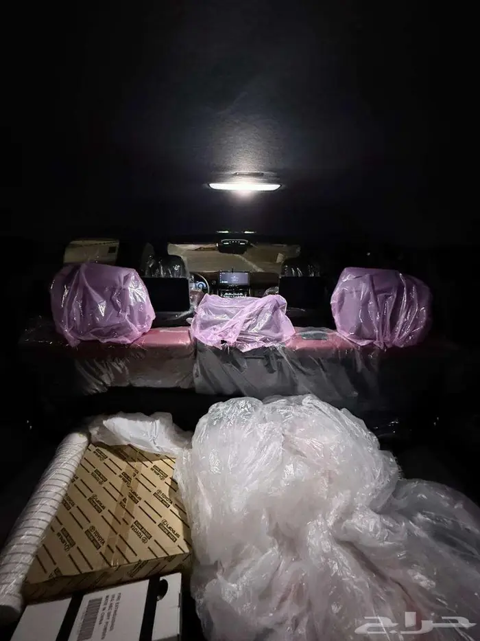 تويوتا لاندكروز VX-R فل كامل سعودي عبداللطيف ج Land-Cruiser 20