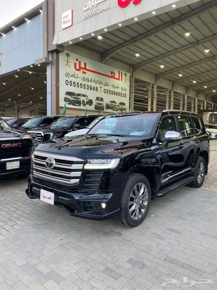 تويوتا لاند كروزر VXR موديل 2024 عداد 13 الف كم 0