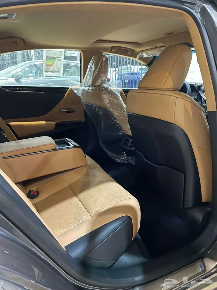 لكزس ES250 ستاندر 2025 جميع كاش واقساط 11