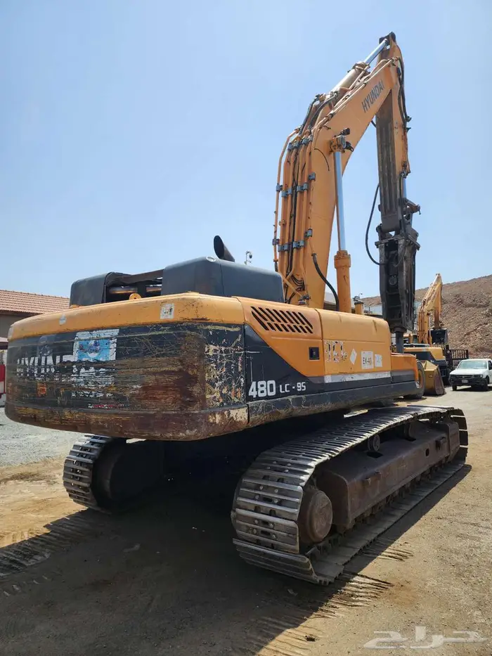 بوكلين هونداى 480 موديل 2015 معرض رواد المعدات 1