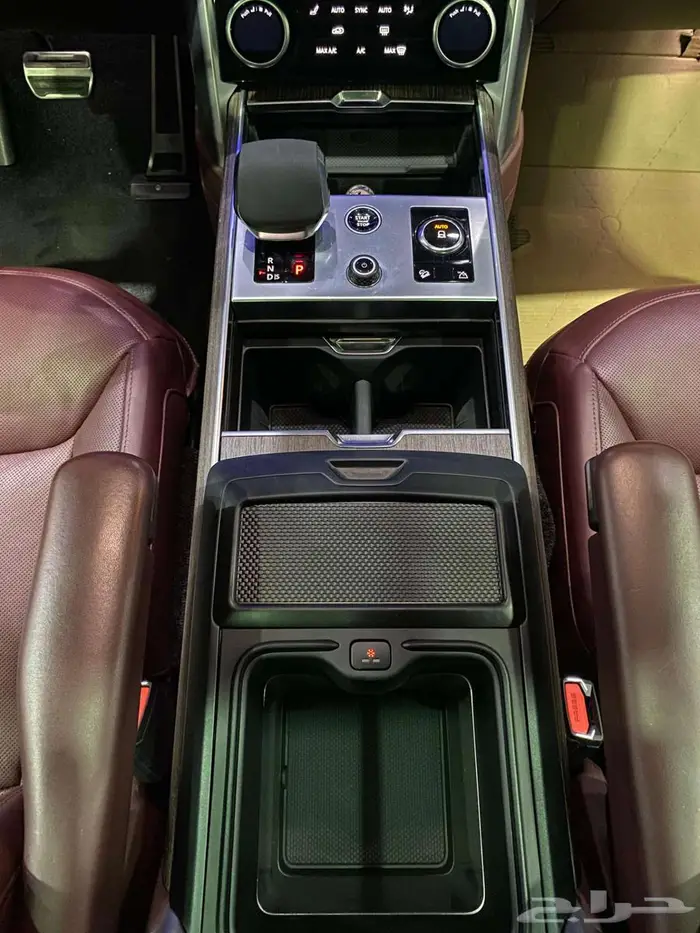 رينج روفر 2023 HSE ازرق غامق 8 سلندر خليجي ماشيه 95000كم 29