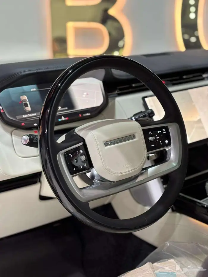 رنج روفر اوتوبيوغرافي 2025 7