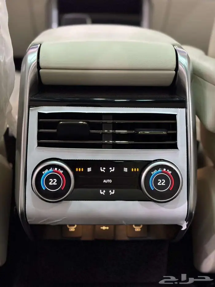 رنج روفر اوتوبيوغرافي 2025 14